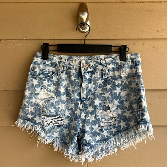 Mossimo High Rise Short Short - Size 2/26 - Casual Summer Distressed Patriotic - Picture 1 of 6